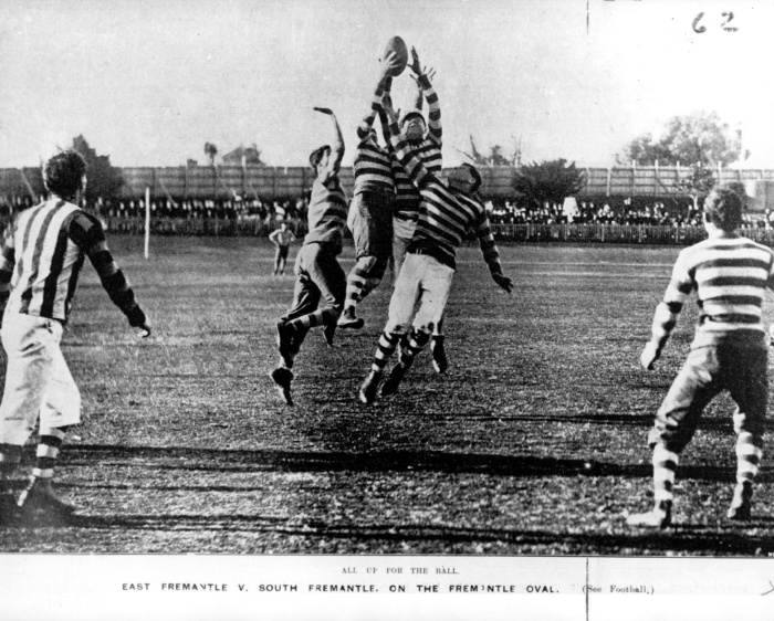 East Fremantle v South Fremantle on Fremantle Oval 1910