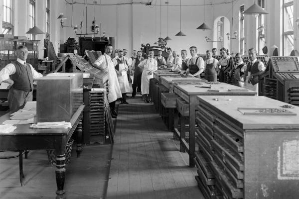 Government Printing Office typesetters c1905