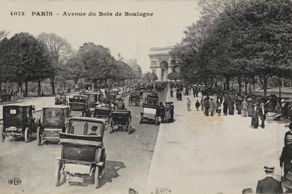  Postcard of Paris sent from France 30 June 1916