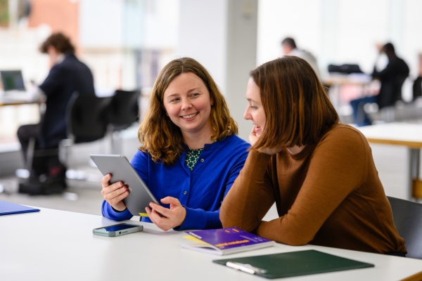 two people studying