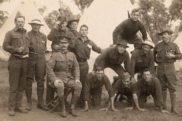Scrapbook of items concerning the 3rd Field Ambulance and some other Australian soldiers 1914-1918 created by WF Roscoe