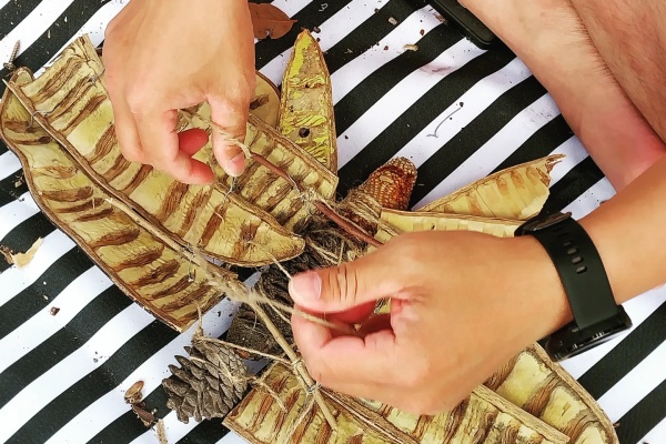 Making animals ourt of found objects