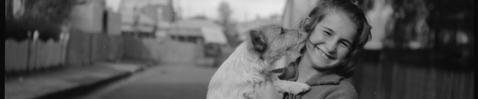 Sylvia Orloff and Fluffy in affectionate mood around 1922
