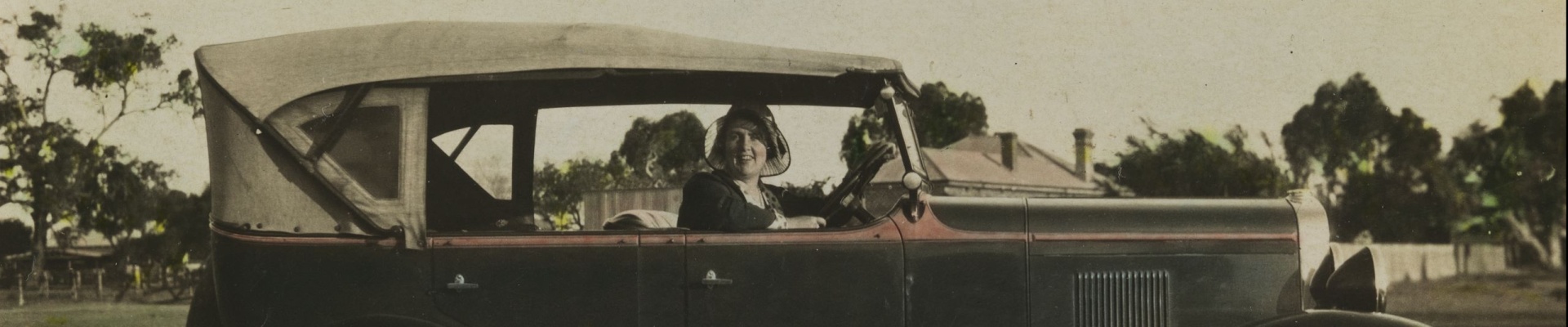 Dorothy Tangney with her Chevrolet 1929