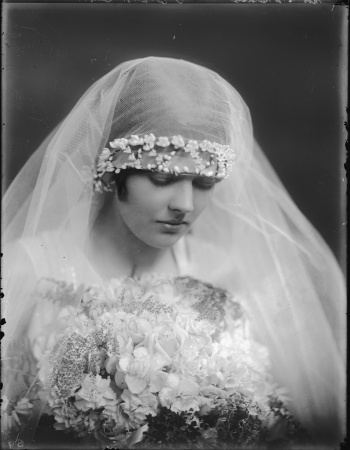 Bride Phoebe Searcy nee Leach 1927