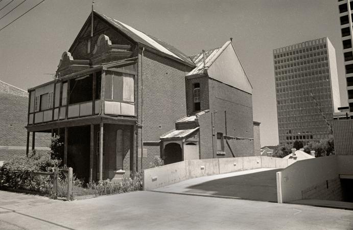 Old house at 391 Hay Street Perth 1977