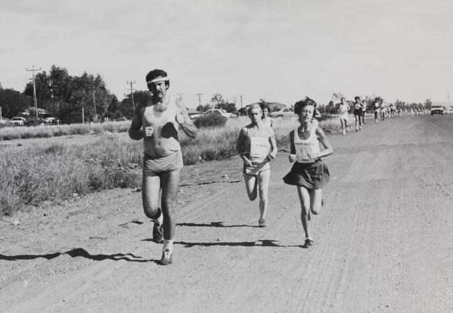 People running as part of the fun run in Dampier August 1981