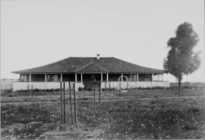 Newly built house at Rock Hill Farm Wongan Hills ca 1945