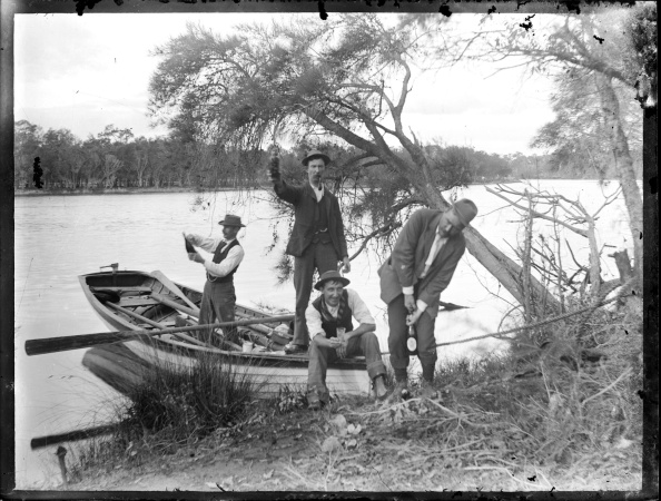  Rowing is thirsty work - Refreshments 1900s