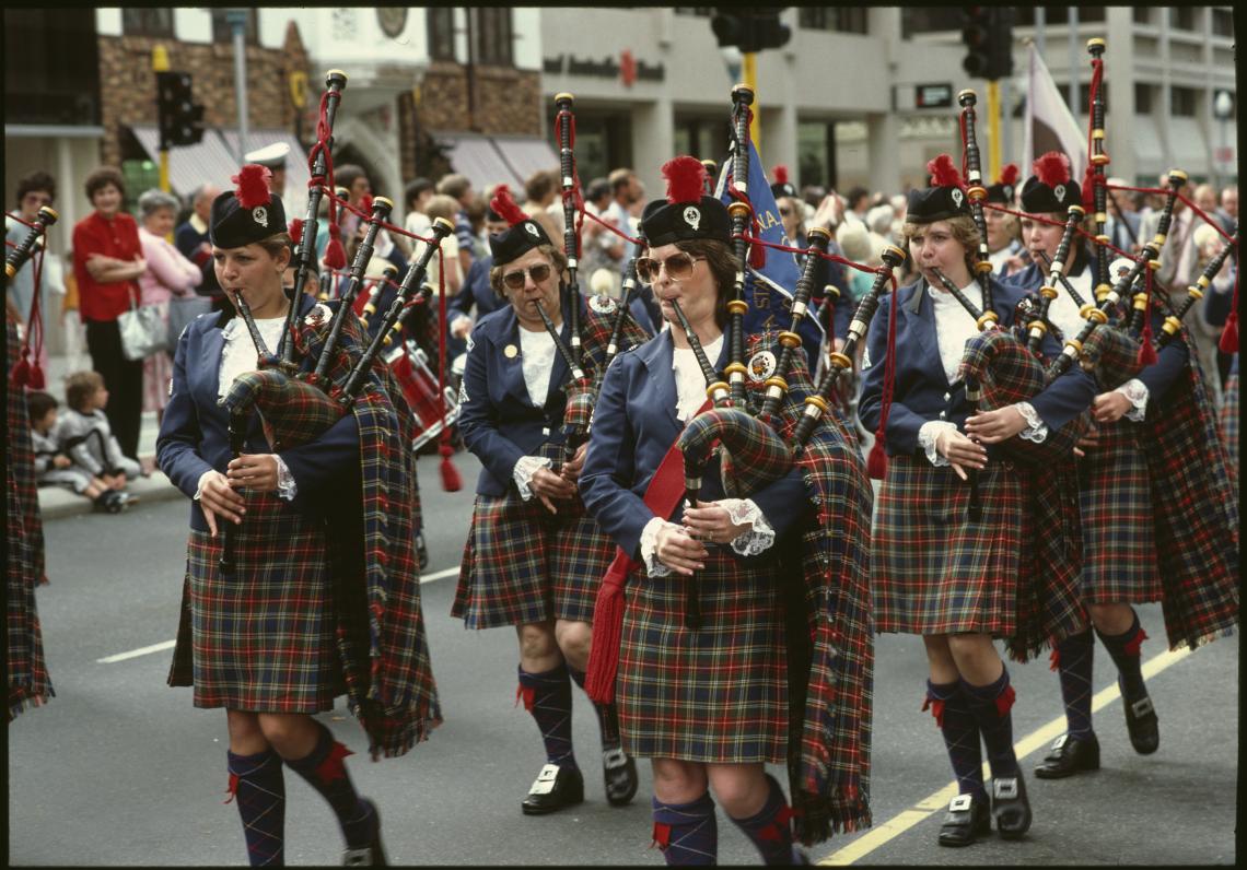 147026PDPerth Ladies Highland Pipe Band marching on Anzac Day in Perth c1985
