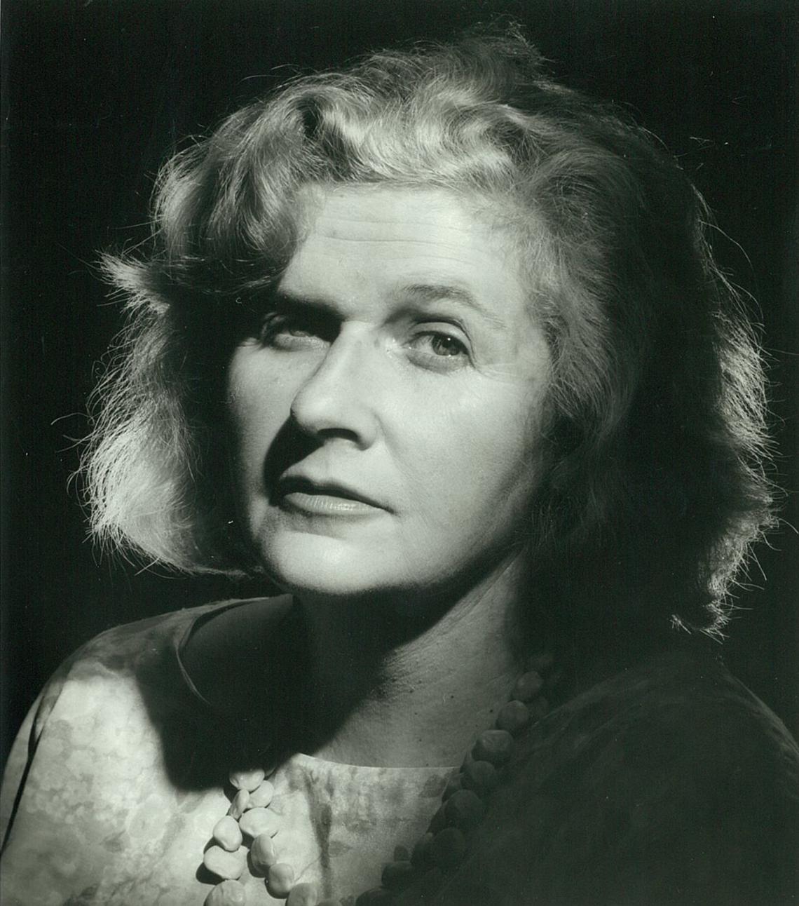 Photograph of Dorothy Hewitt