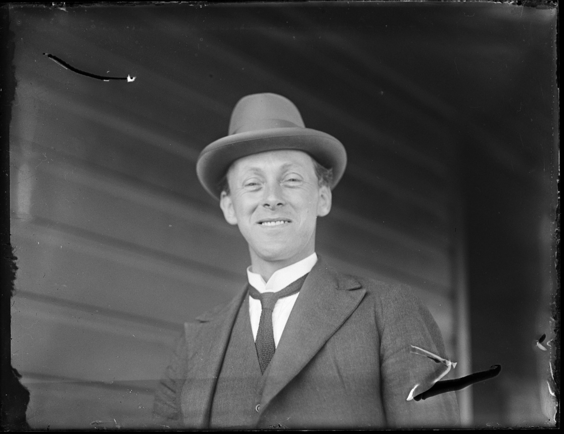 W E Coxon manager of radio station 6WF 1929