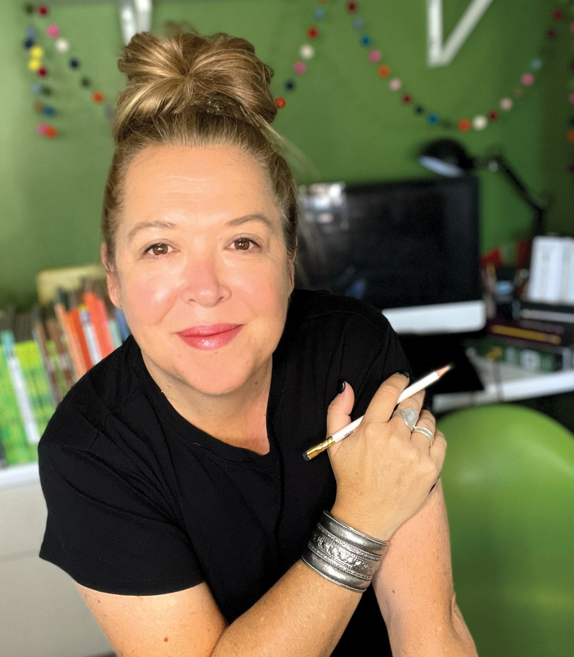 Author and illustrator Kelly Canby