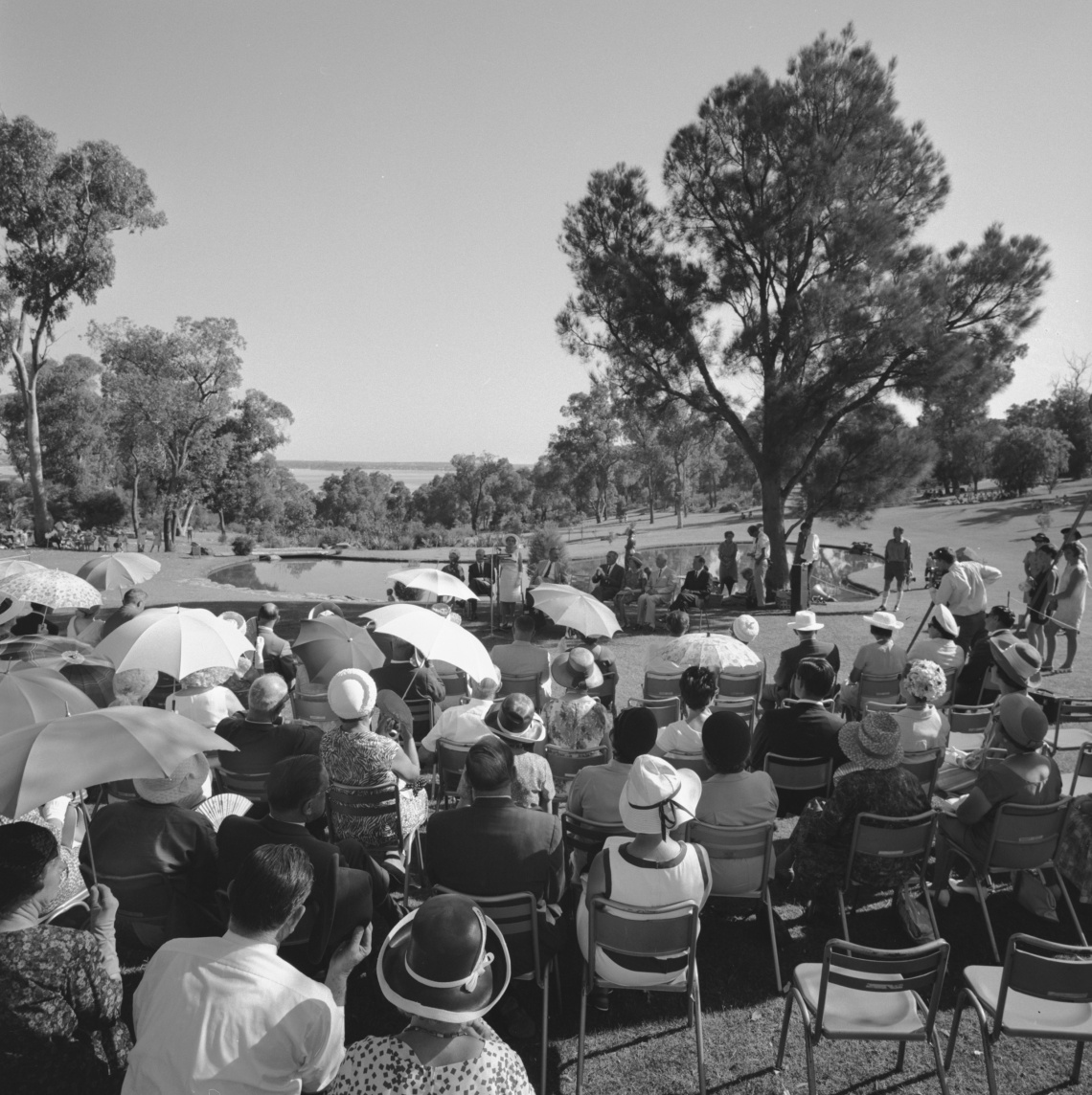 363368PD Official opening of the Pioneer Womens Memorial Kings Park 15 January 1968