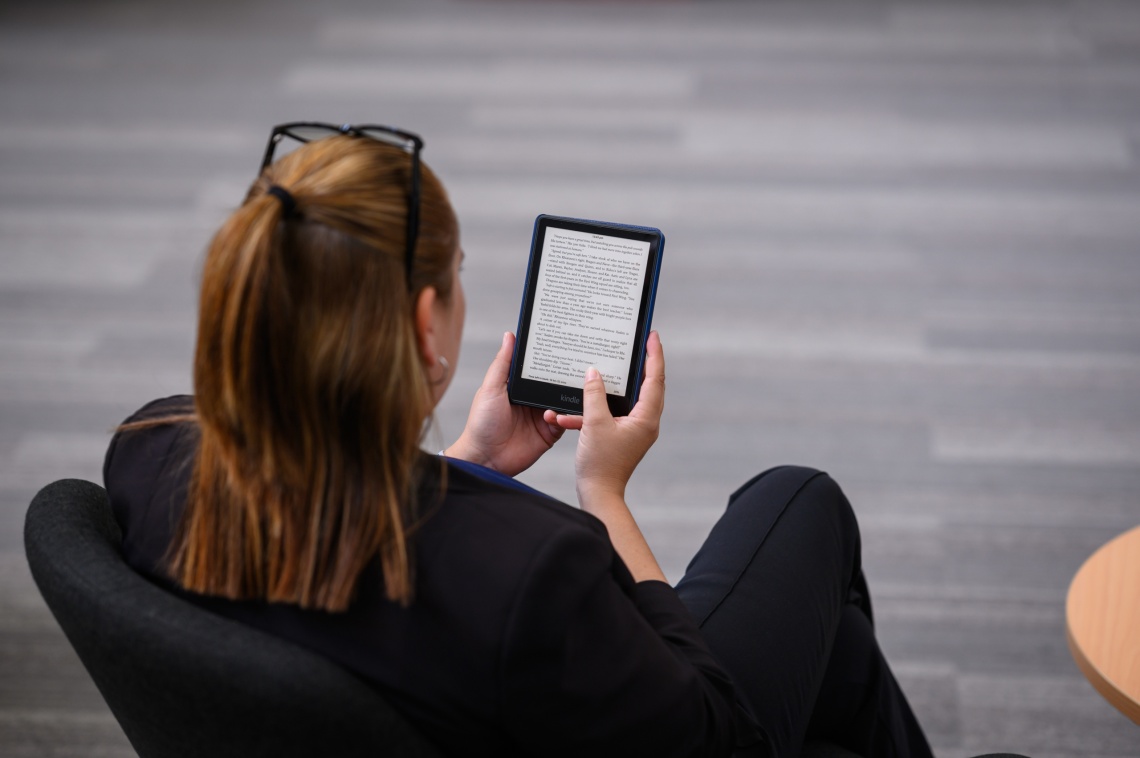 Visitor using tablet