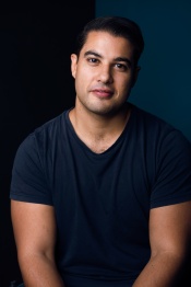 Headshot of authour Mark Fennell