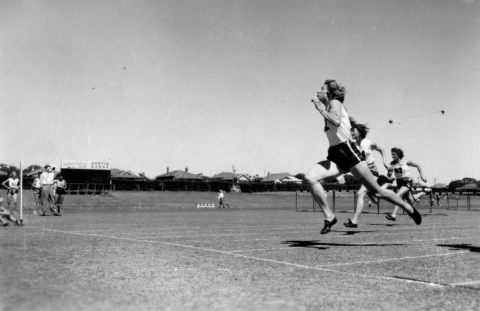 Shirley Strickland running at East Fremantle Oval 1960
