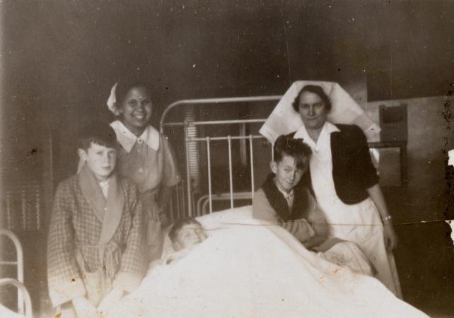 Sadie Corner later Canning at left training at Bethesda Hospital Melbourne ca1950