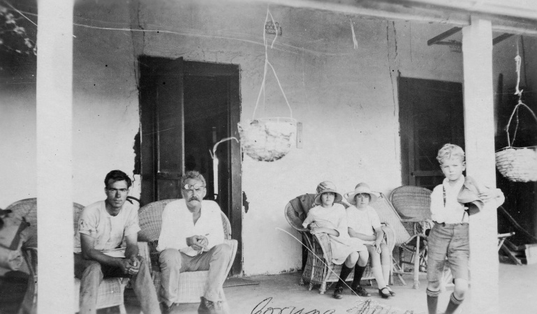  Harry Gibson Mr Flinders Sophie Flinders Eileen Maher and Jack Flinders at Corunna Downs