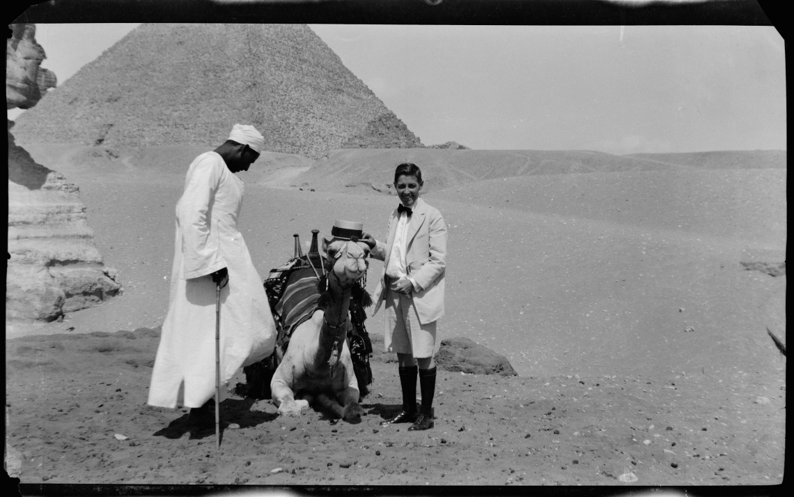 Effie Fellows with cameleer in Egypt